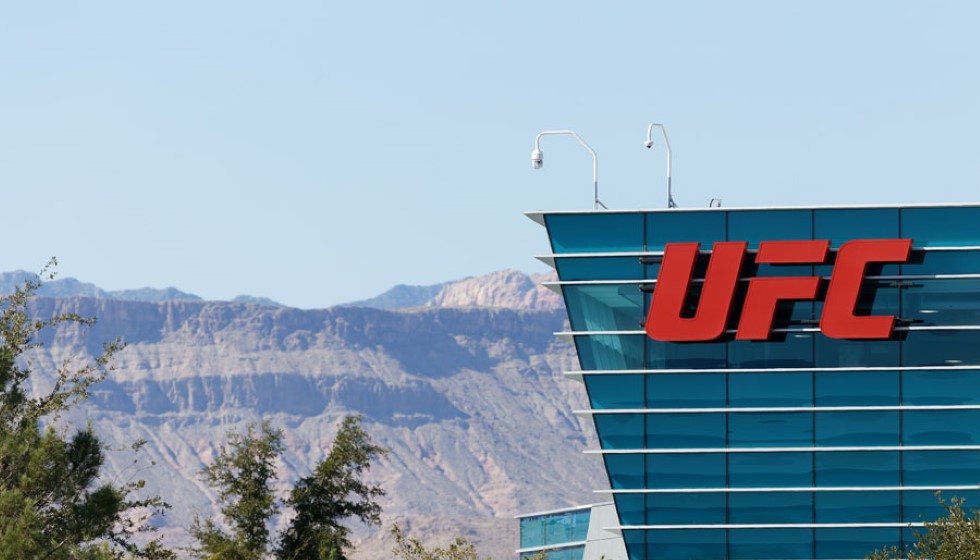 Covington's Request for Trump to Present UFC Belt Raises Eyebrows